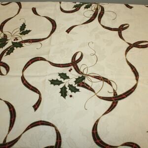 Lenox Vintage Christmas Tablecloth Holly Ribbon Red Green White Rectangle 69x100